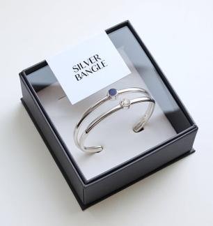 custom-bracelet-packaging.jpg